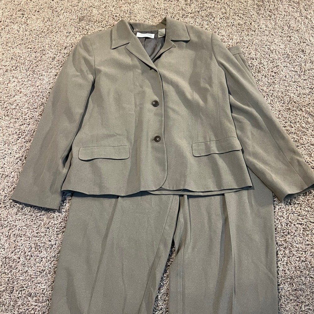 First Issue Liz Claiborne Womens Pant Suit Set Taupe Blazer Sz 14 Trousers Sz 12